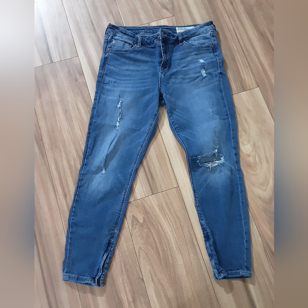 Pistola Distressed Boho Zippered Fly Closure Jeans.